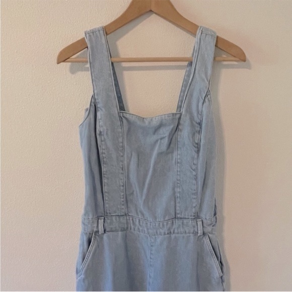 Bought on Poshmark but I’m too big in the chest for both. I have small and mediu - Picture 2 of 11